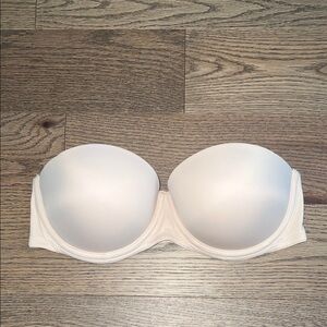 Pink Victoria’s Secret Bra: 34C no straps